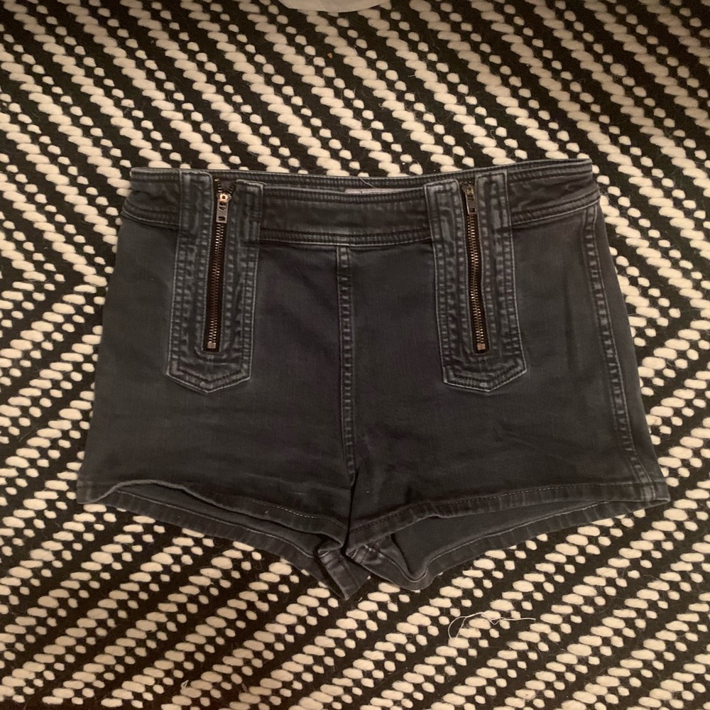 Supper cute black Free People shorts!
